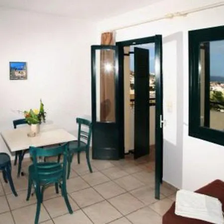 Alexandra Apartment